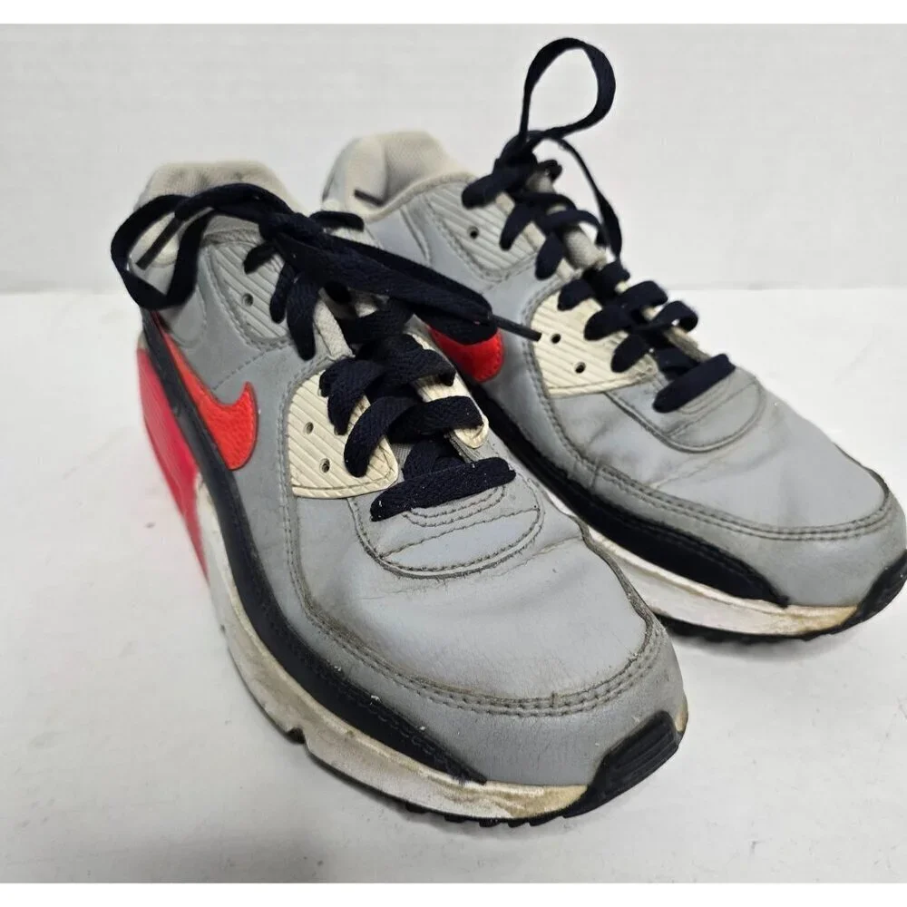 Nike Air Max 90 Essential Wolf Grey Infrared Sneakers size 6 Youth